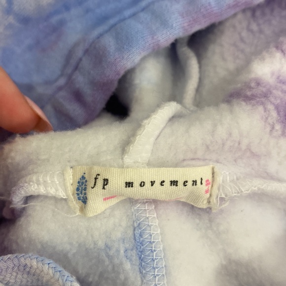 FREE PEOPLE MOVEMENT hoodie SMALL - Picture 3 of 3